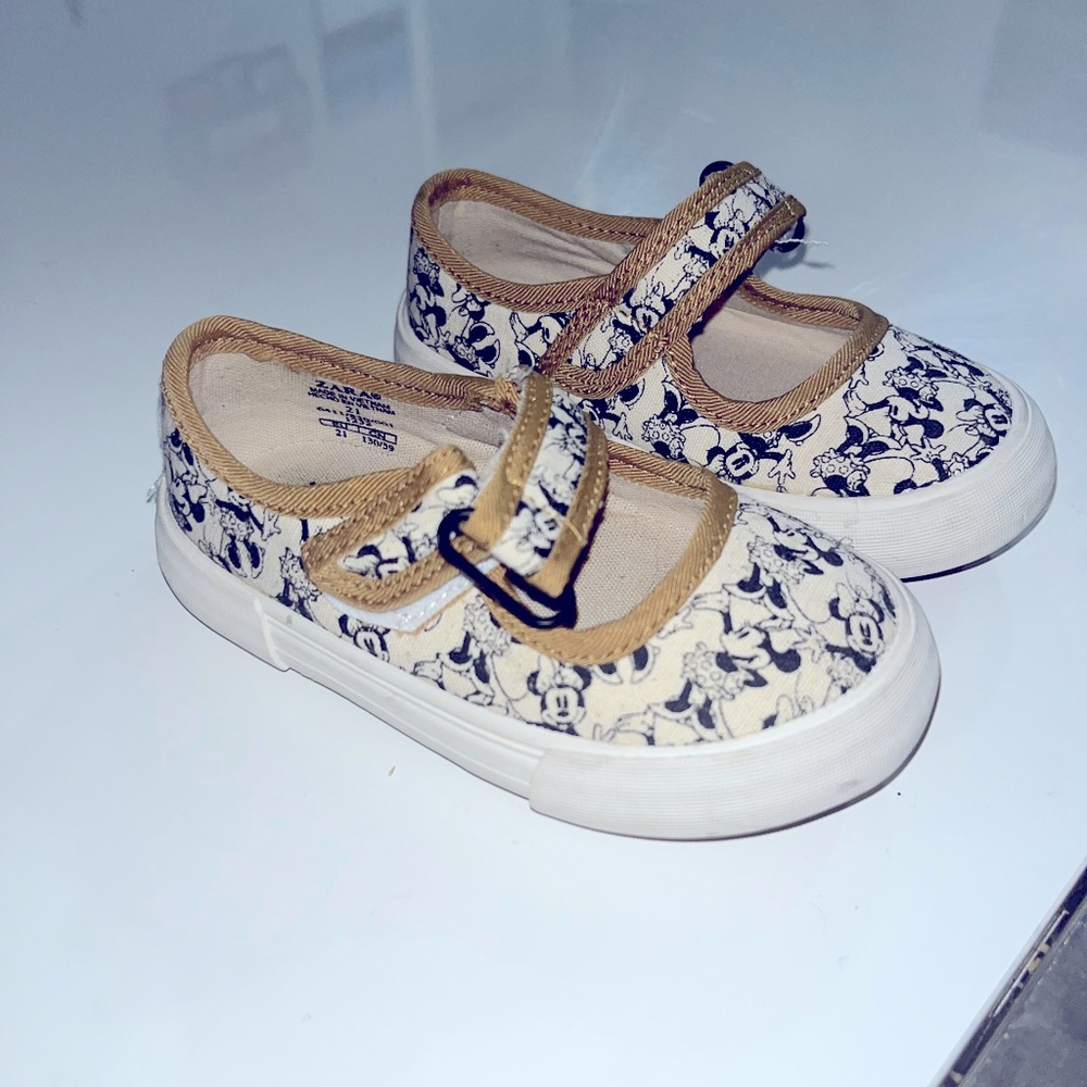 MINNIE @DISNEY SNEAKERS. Zara white and tan sneakers. Size 5.5